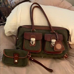 Authentic Dooney & Bourne Purse & Wristlet Wallet.